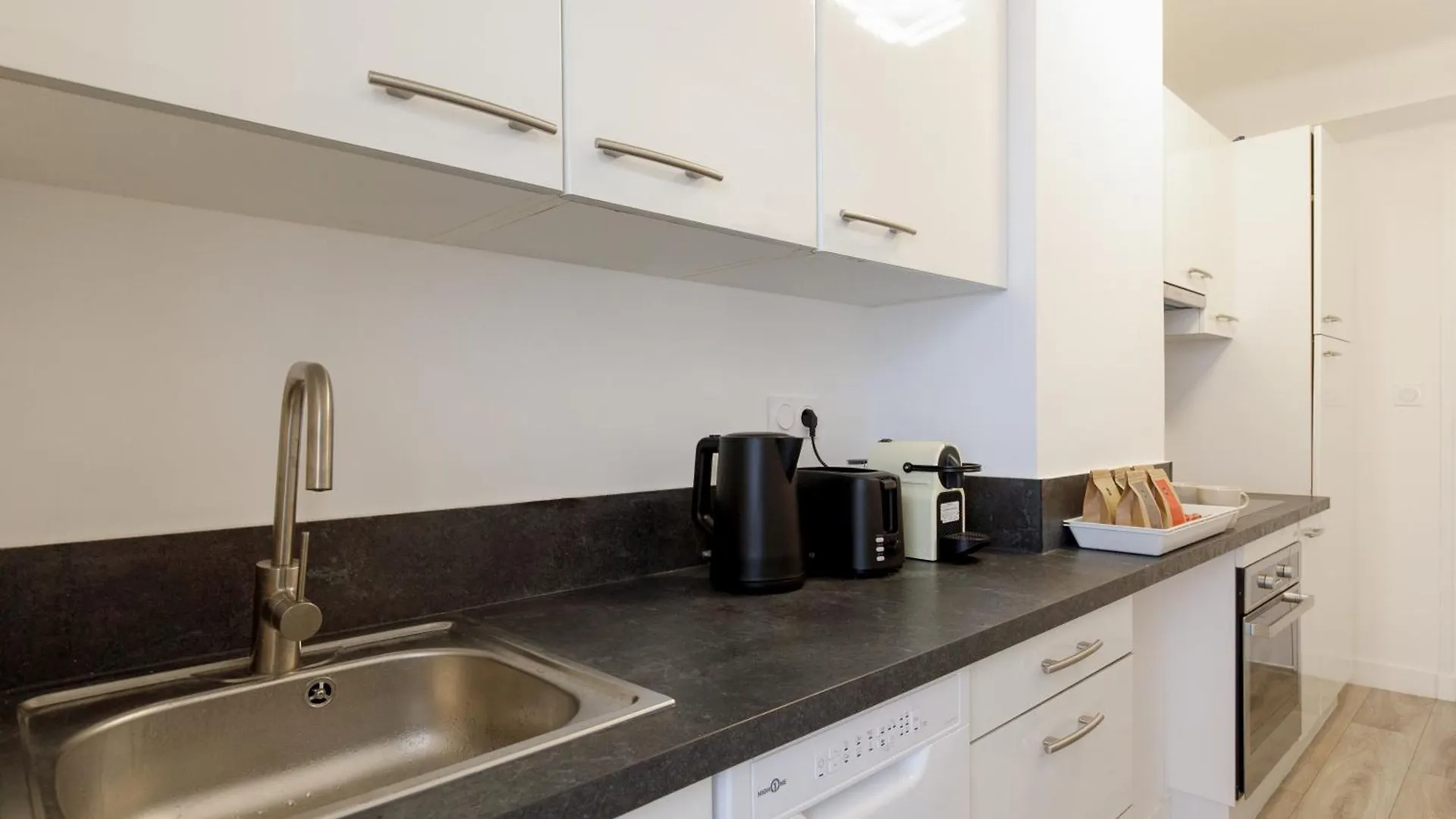 T3Appartement De Luxe Croisette En Face De La Plage Martinez 80M2 カンヌ 0*,