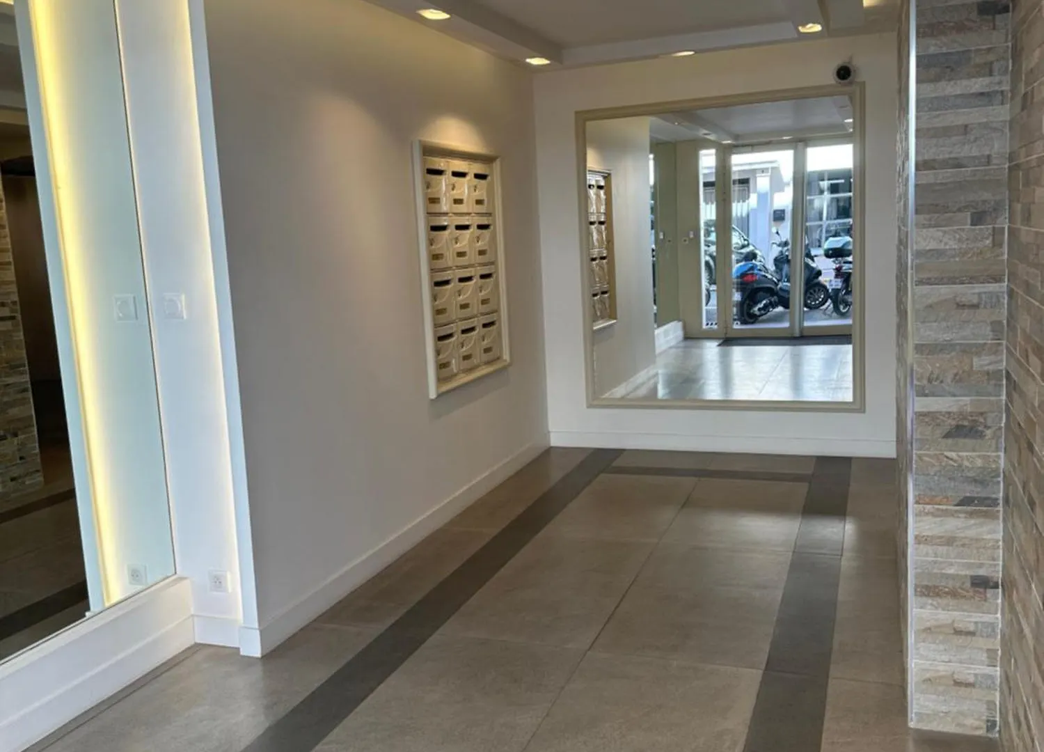 T3Appartement De Luxe Croisette En Face De La Plage Martinez 80M2 カンヌ アパート
