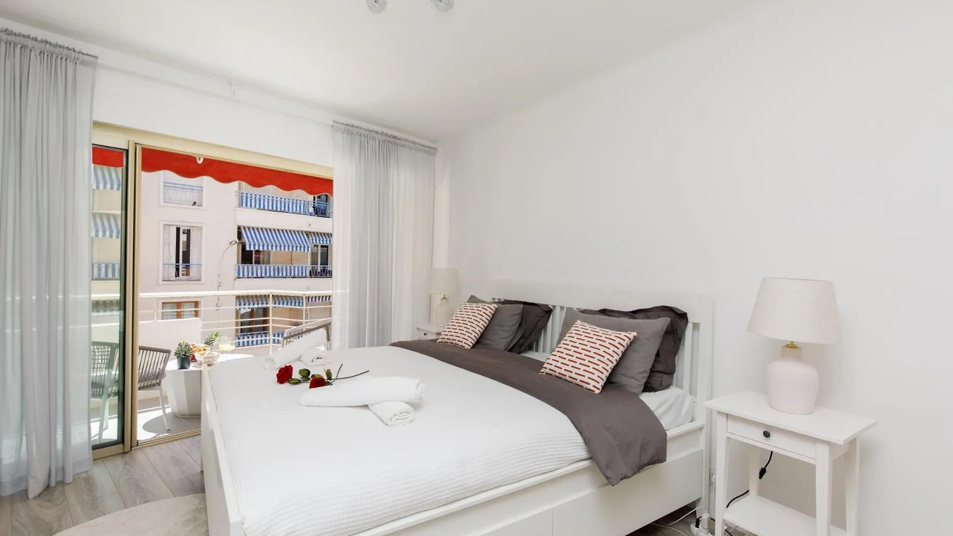 T3Appartement De Luxe Croisette En Face De La Plage Martinez 80M2 Cannes
